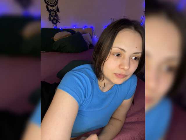 SilverSaya's BongaCams show and profile