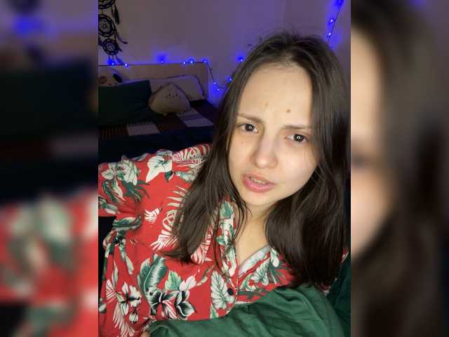 SilverSaya's BongaCams show and profile