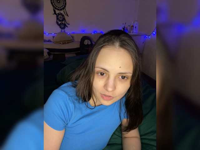 SilverSaya's BongaCams show and profile