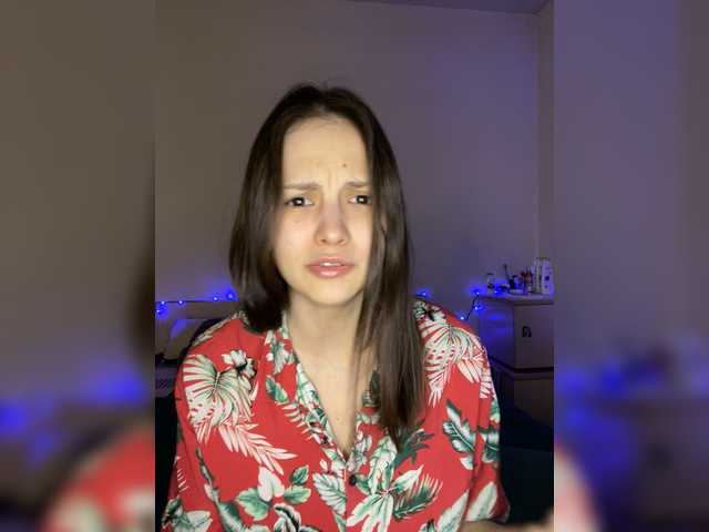 SilverSaya's BongaCams show and profile