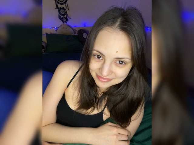 SilverSaya's BongaCams show and profile