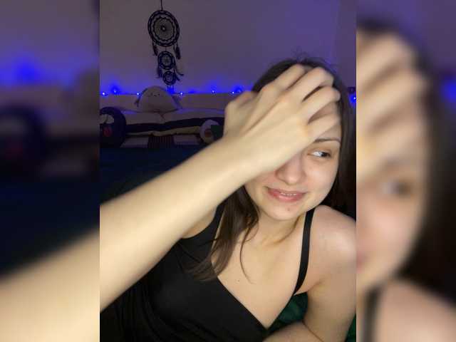 SilverSaya's BongaCams show and profile