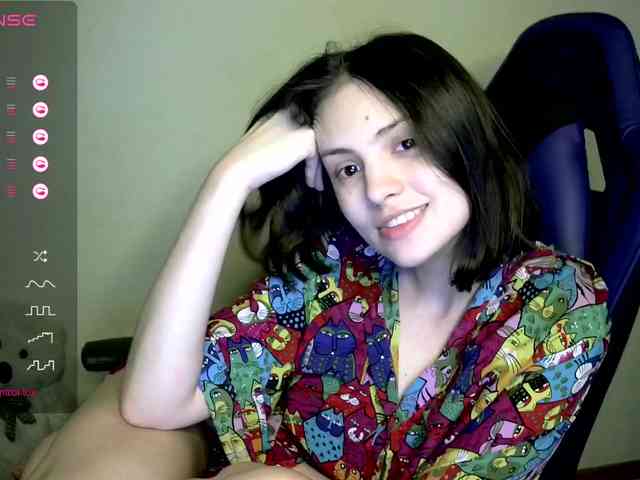 SilverSaya webcam