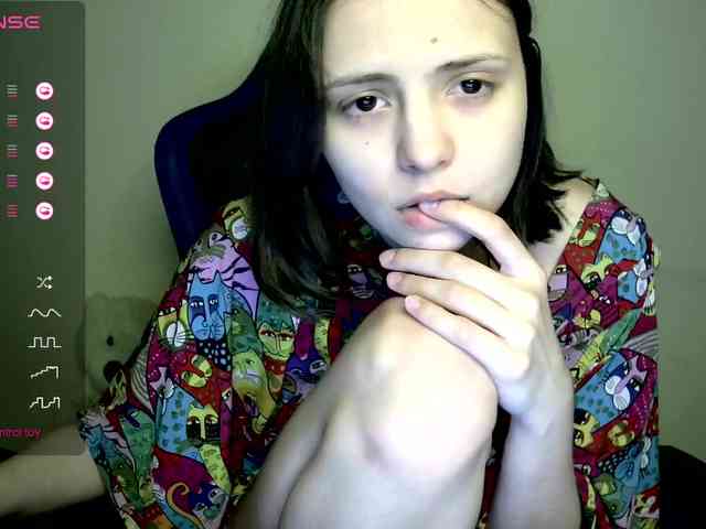 SilverSaya webcam