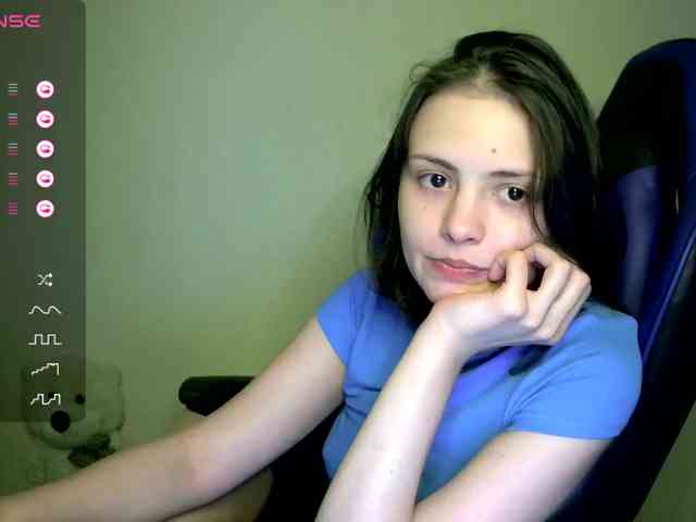 SilverSaya Live Webcam on BongaCams
