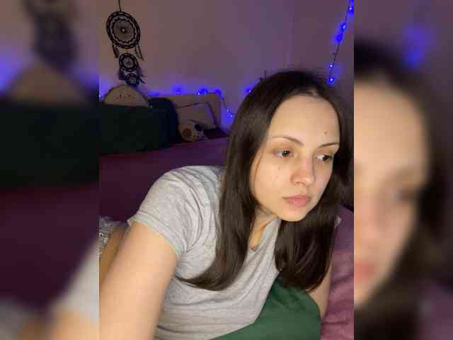 SilverSaya Live Webcam on BongaCams