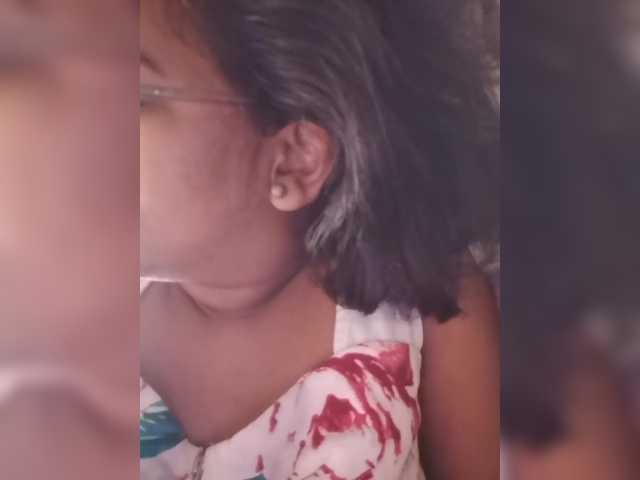 IndianBeaut's BongaCams show and profile