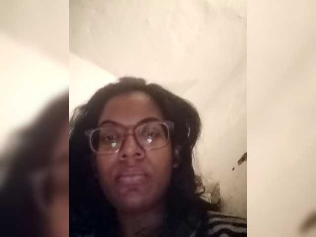 IndianBeaut's BongaCams show and profile