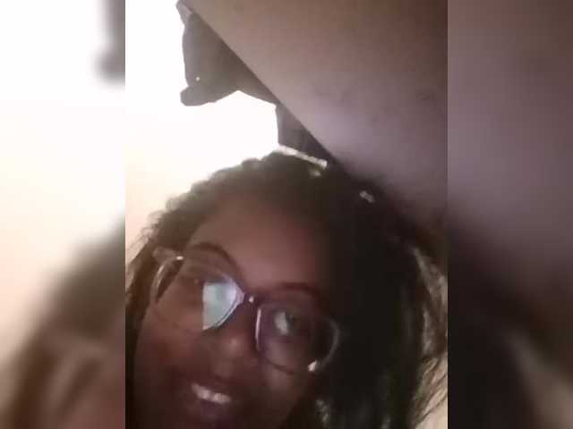 IndianBeaut's BongaCams show and profile