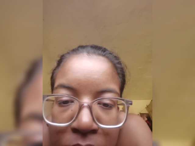 IndianBeaut's BongaCams show and profile