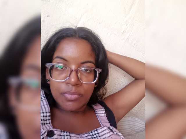 IndianBeaut's BongaCams show and profile