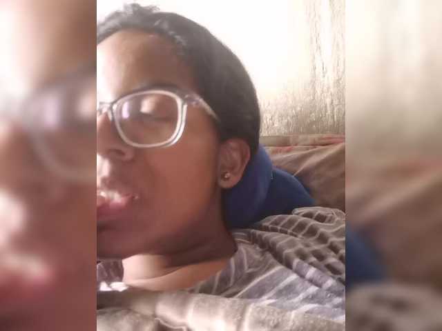 IndianBeaut's BongaCams show and profile