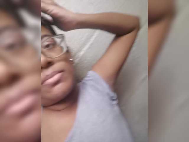 IndianBeaut's BongaCams show and profile