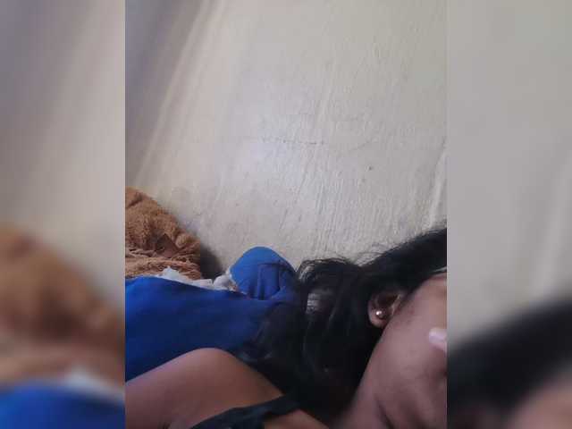 IndianBeaut's BongaCams show and profile