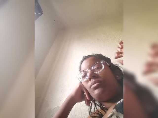 IndianBeaut's BongaCams show and profile