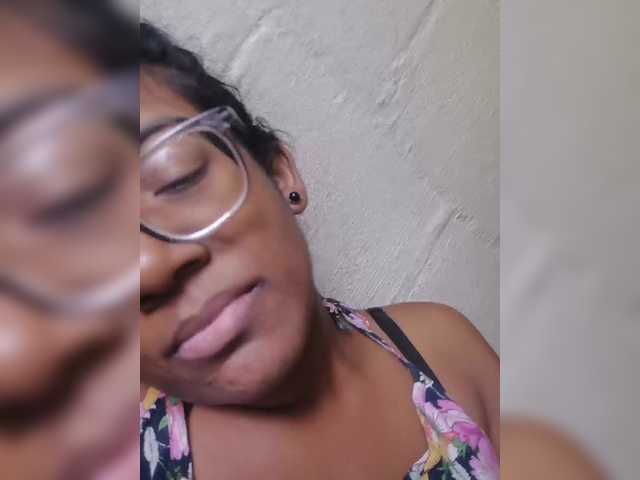 IndianBeaut's BongaCams show and profile