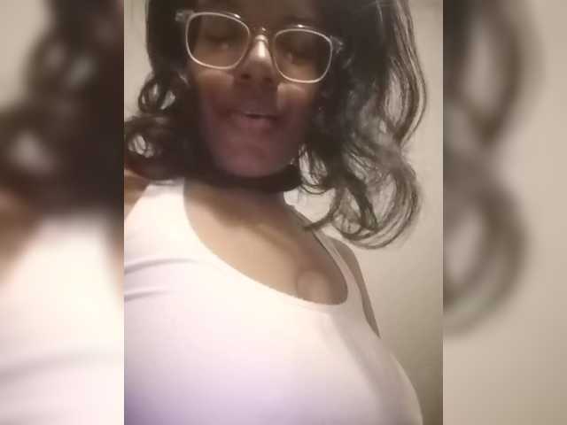 IndianBeaut's BongaCams show and profile