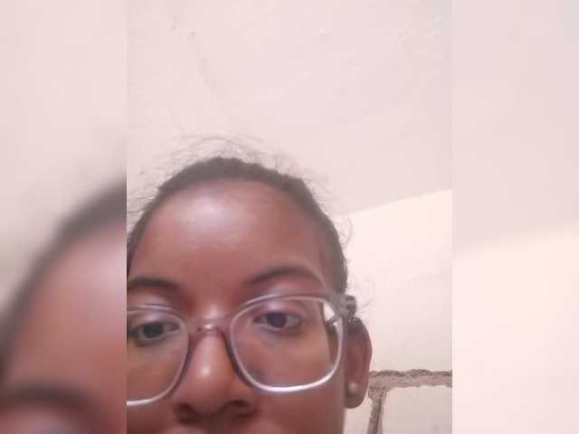 IndianBeaut's BongaCams show and profile