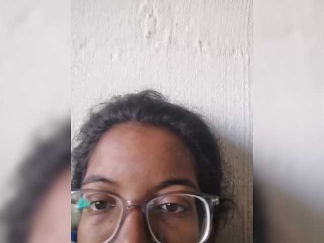 IndianBeaut's BongaCams show and profile