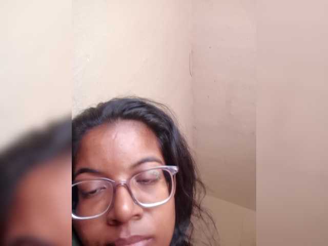 IndianBeaut's BongaCams show and profile