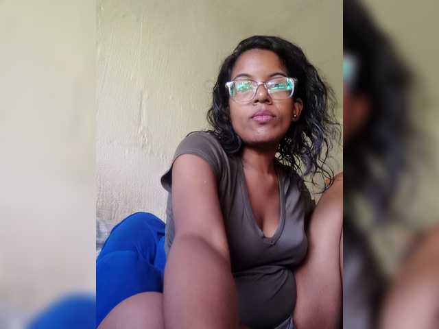 IndianBeaut's BongaCams show and profile