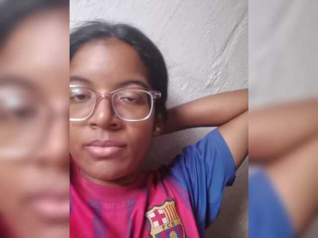 IndianBeaut's BongaCams show and profile