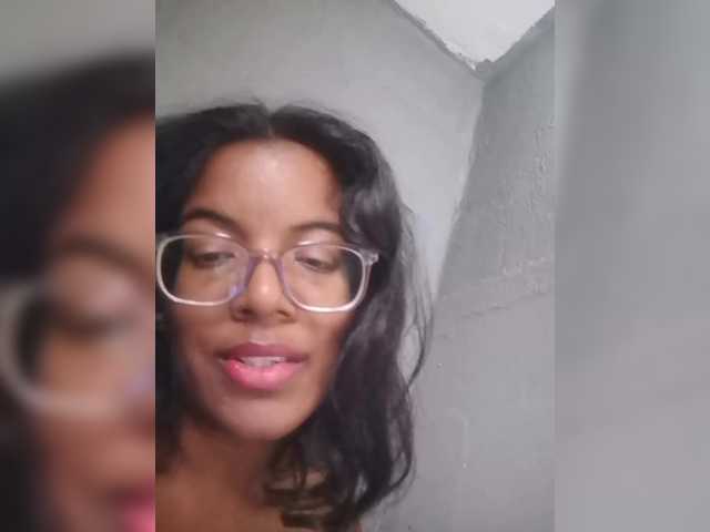 IndianBeaut's BongaCams show and profile