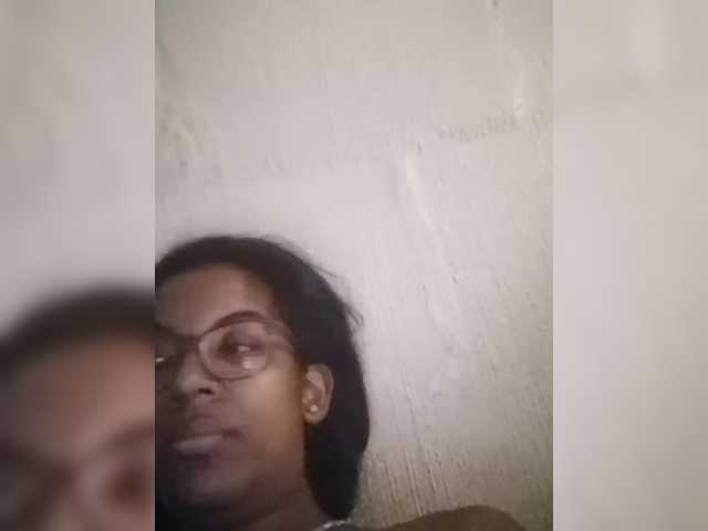 IndianBeaut's BongaCams show and profile