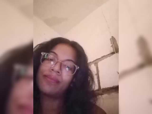 IndianBeaut's BongaCams show and profile