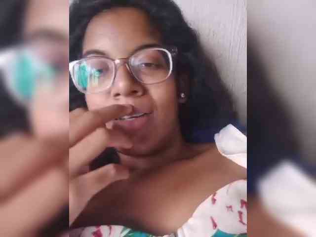IndianBeaut webcam