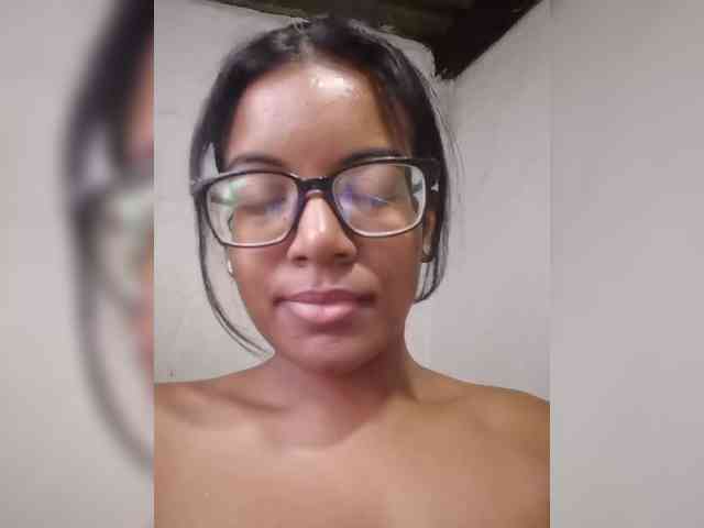 IndianBeaut webcam