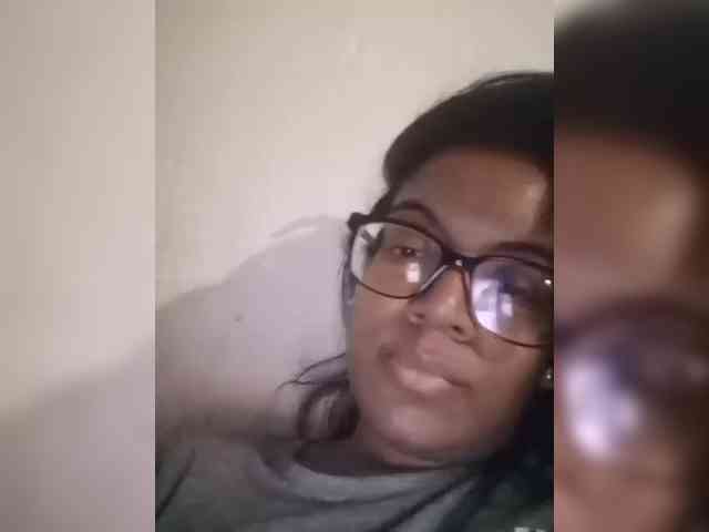 IndianBeaut webcam