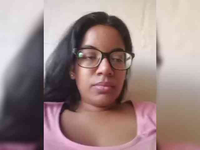 IndianBeaut webcam