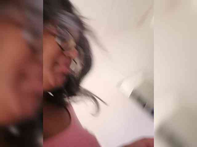 IndianBeaut webcam
