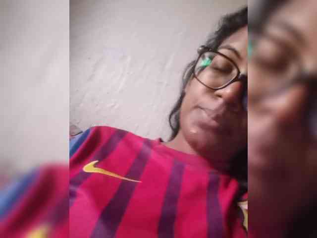IndianBeaut webcam