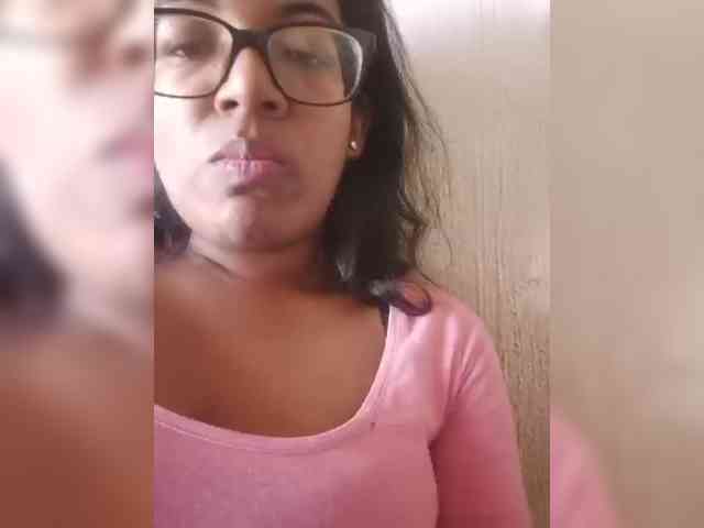 IndianBeaut webcam