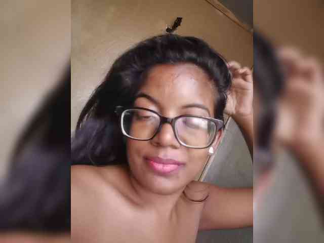 IndianBeaut webcam