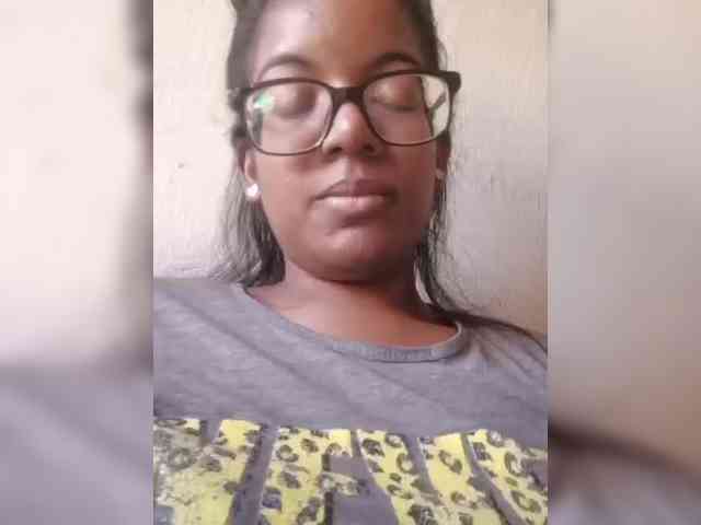 IndianBeaut webcam