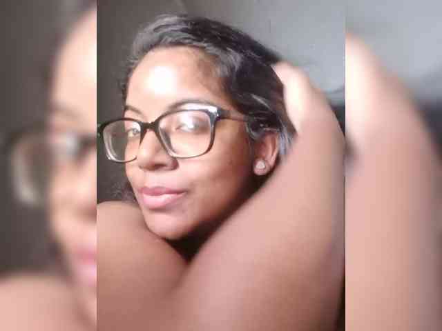 IndianBeaut webcam