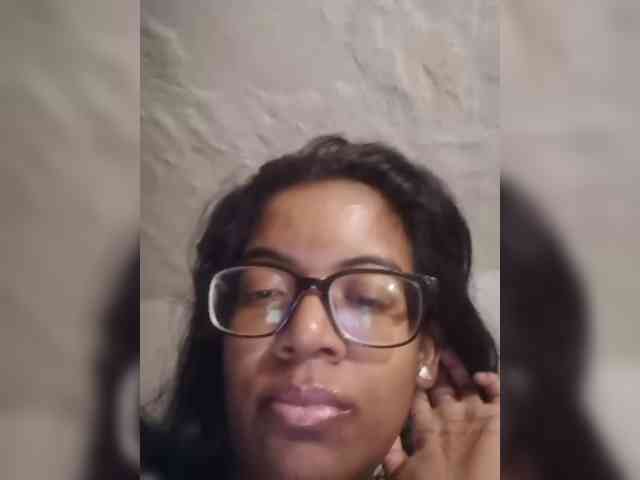 IndianBeaut webcam