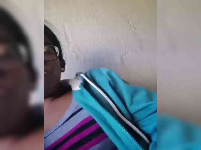 IndianBeaut webcam