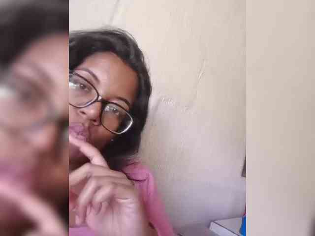 IndianBeaut webcam