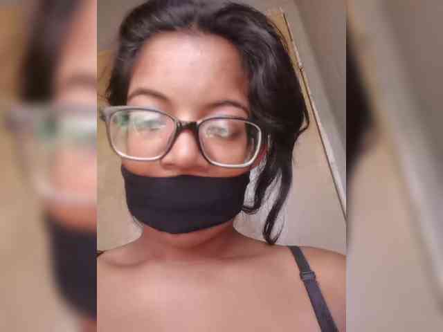 IndianBeaut webcam