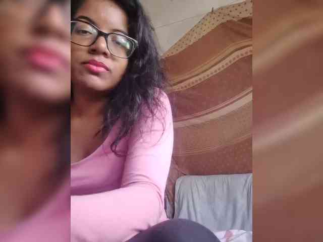 IndianBeaut webcam