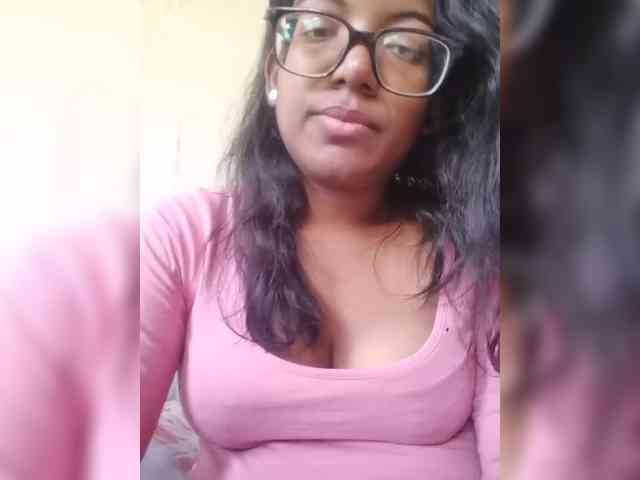 IndianBeaut webcam
