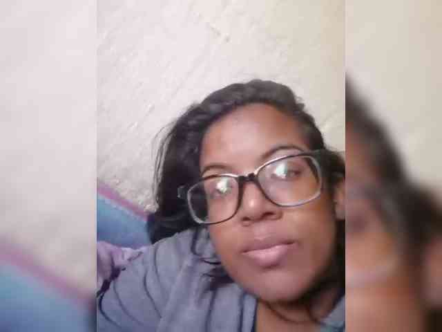IndianBeaut webcam