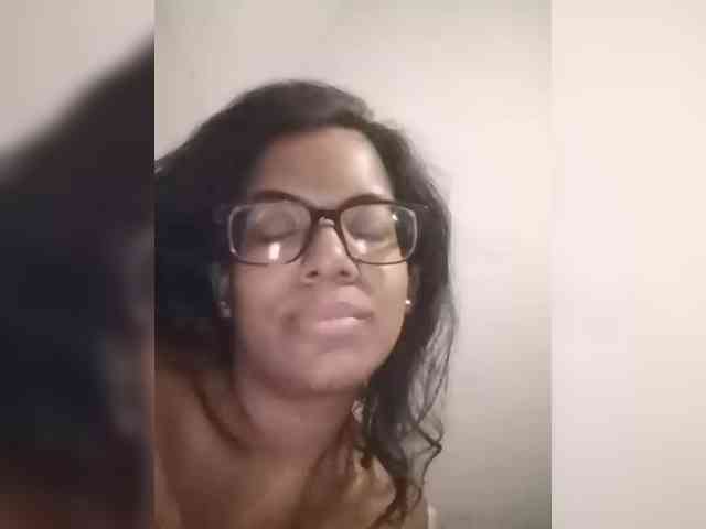 IndianBeaut webcam