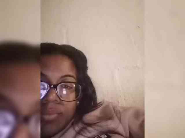 IndianBeaut webcam