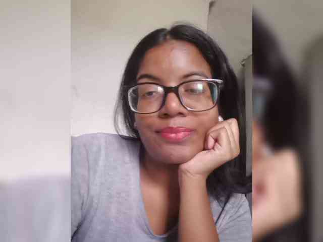 IndianBeaut webcam