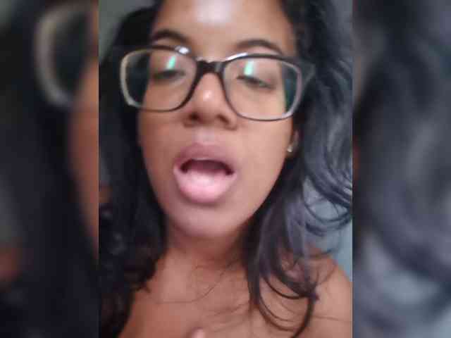 IndianBeaut webcam